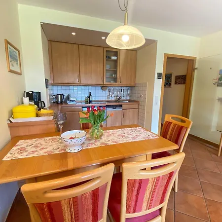 Moin 4 Apartment *